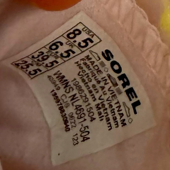 SOREL Sneakers 8.5 - Picture 12 of 13